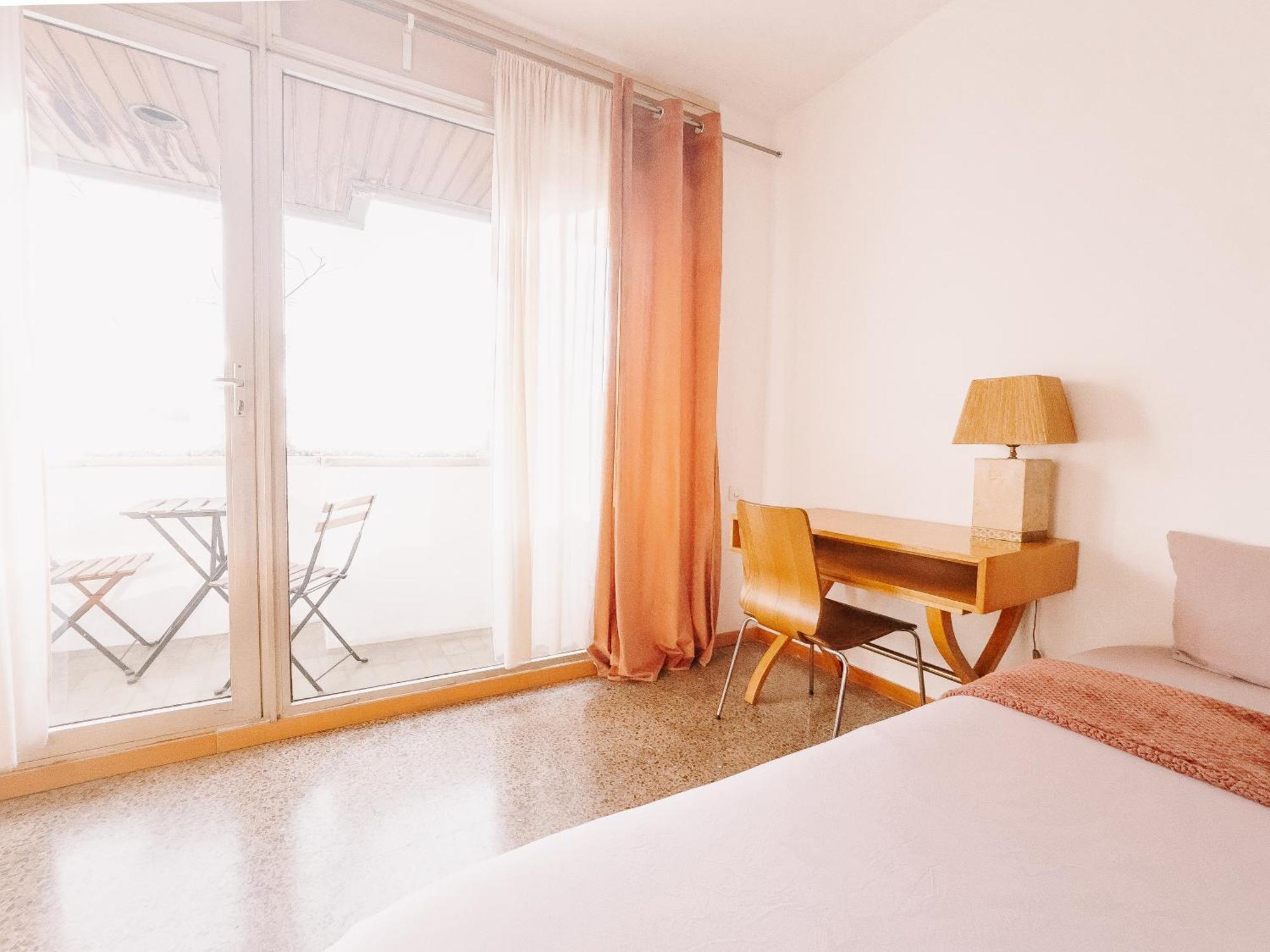 Lovely Rooms In Shared Apartment Gracia Neighborhood Barcelona Exterior foto